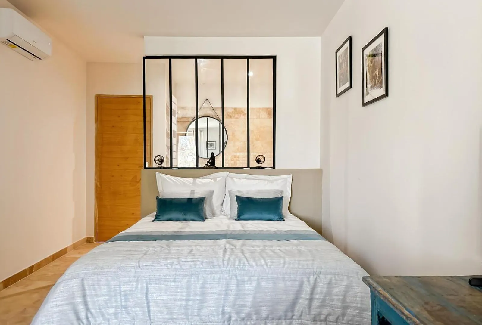 Bed & Breakfast Le Mas Des Fontaines Chateaurenard France